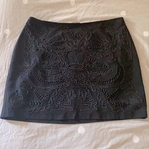 Forever 21 Size M Black Mini Skirt Thread Design